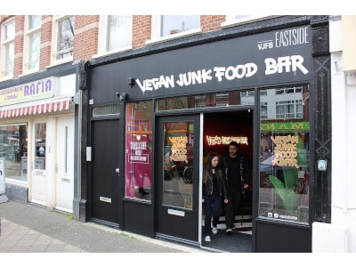 VeganJunkFoodBar exterior 1