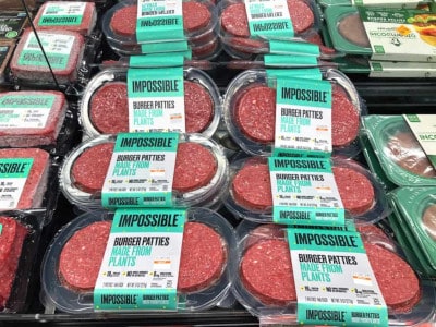 fleischalternative-pflanzliches-fleisch-impossible-burger-patties-supermarkt-ware-1024x768