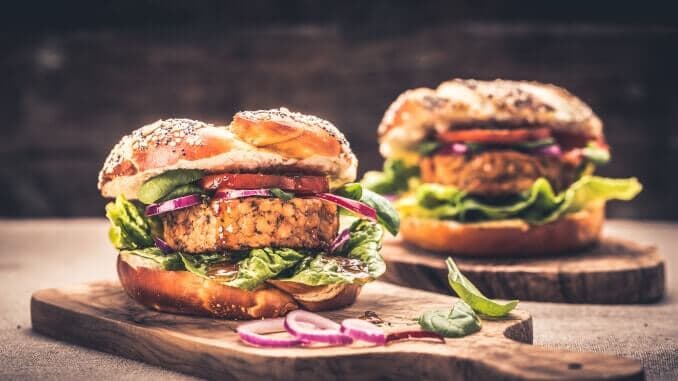 vegan pflanzliches Fleisch Ersatz Burger